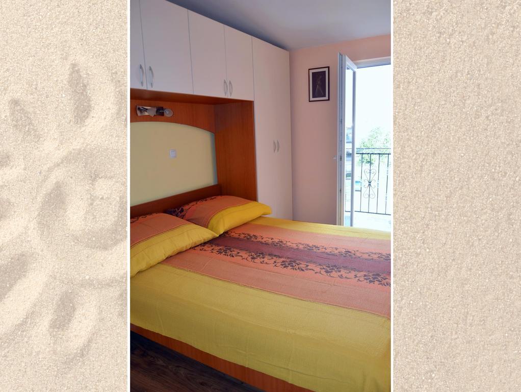 Apartman Julienne Kaštela Buitenkant foto